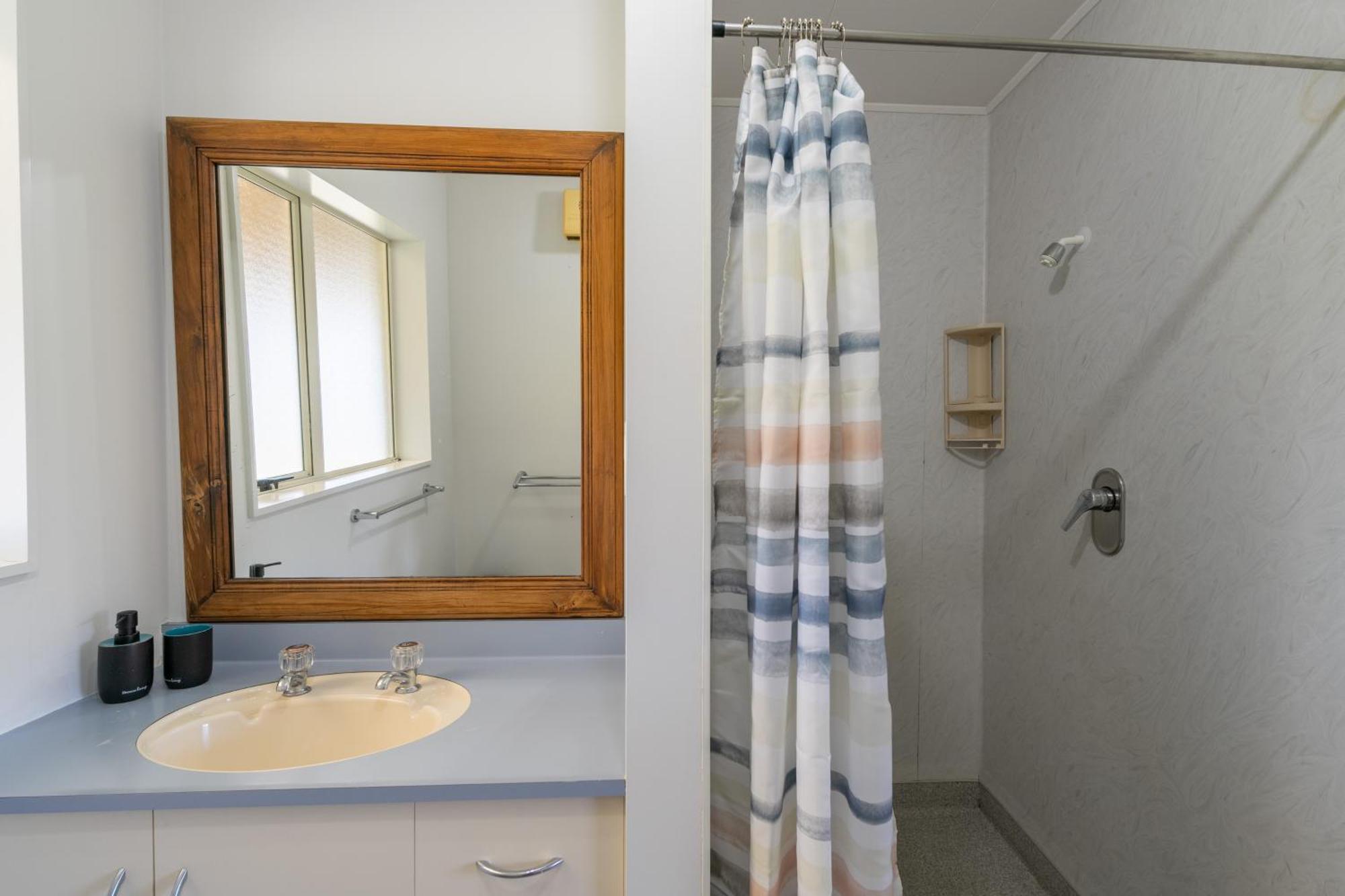 Kepler Retreat - Te Anau Holiday Home Dış mekan fotoğraf